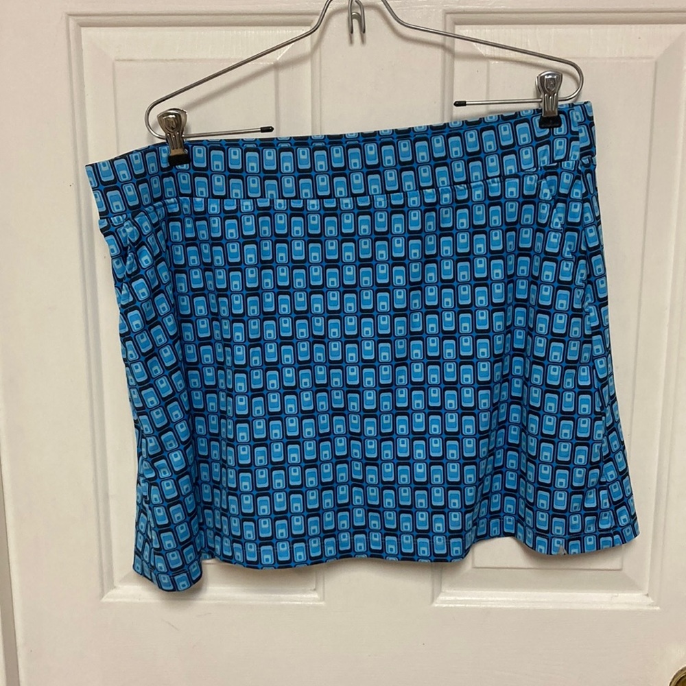 Chic Blue Geometric Skater Skort